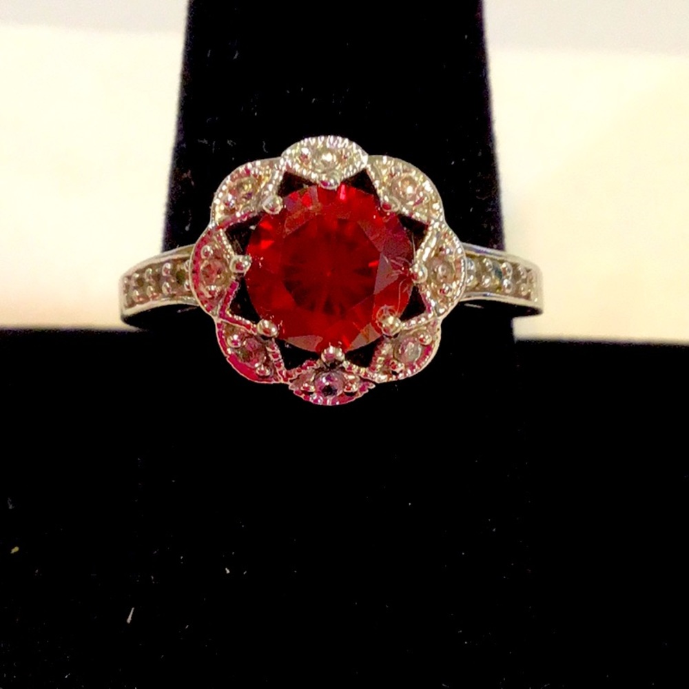 Cocktail ring red center stone & rhinestones 9.5